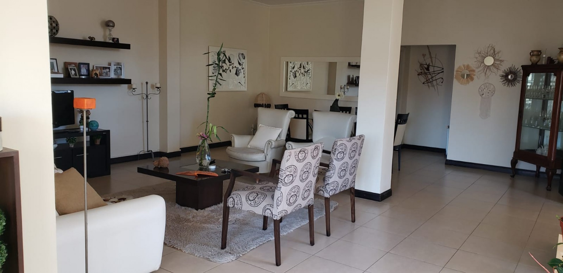 DEPARTAMENTO 4 AMBIENTES AL LATERAL ABUERTO EN LA PERLA