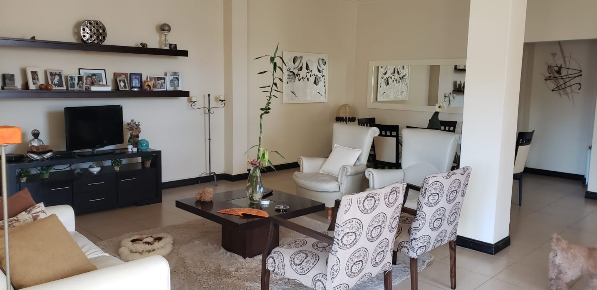 DEPARTAMENTO 4 AMBIENTES AL LATERAL ABUERTO EN LA PERLA