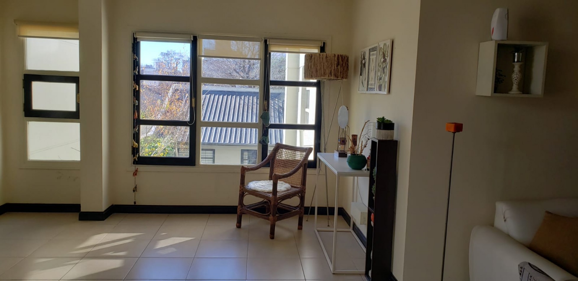 DEPARTAMENTO 4 AMBIENTES AL LATERAL ABUERTO EN LA PERLA