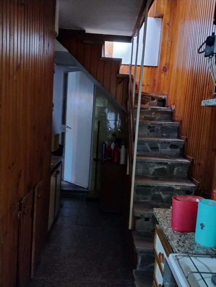 3 DEPARTAMENTOS DE 3 AMBIENTES EN BLOCK CON QUINCHO, MAS LOCAL, SE VENDE TODO JUNTO O POR SEPARADO