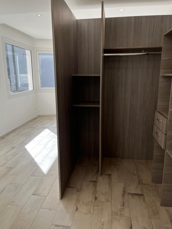 CASA 4 AMBIENTES DE 175 M2 APROX CON QUINCHO EN RUMENCO JOVEN VENDE Y PERMUTA