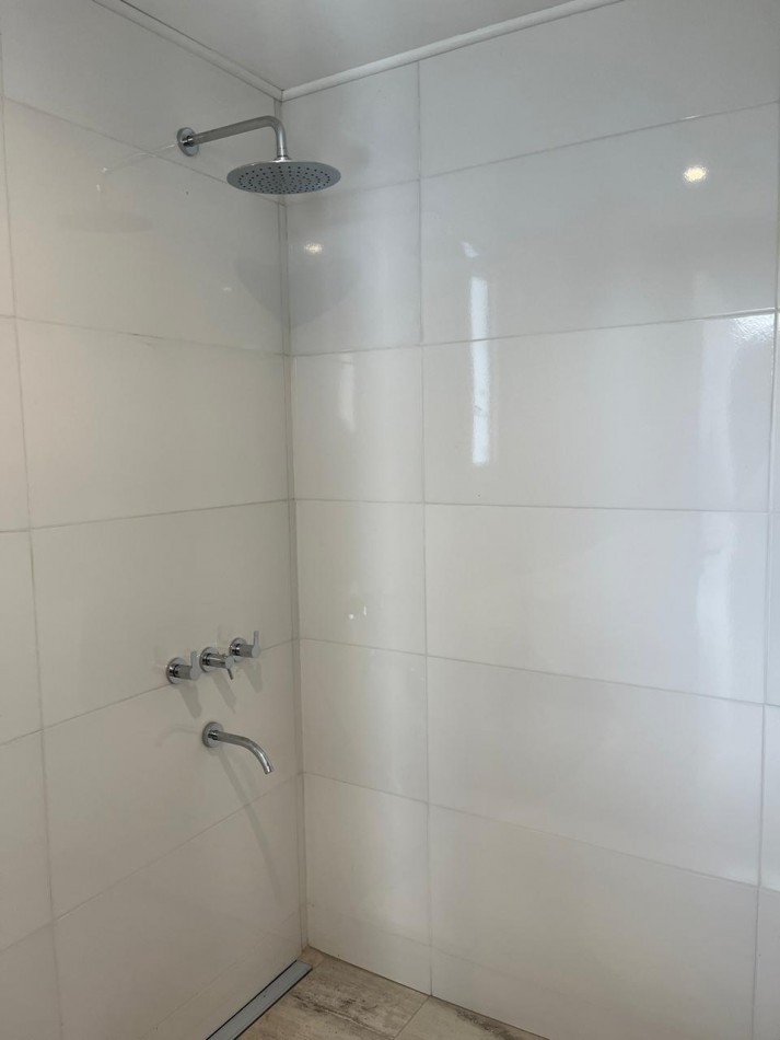 CASA 4 AMBIENTES DE 175 M2 APROX CON QUINCHO EN RUMENCO JOVEN VENDE Y PERMUTA