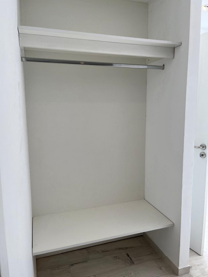 CASA 4 AMBIENTES DE 175 M2 APROX CON QUINCHO EN RUMENCO JOVEN VENDE Y PERMUTA