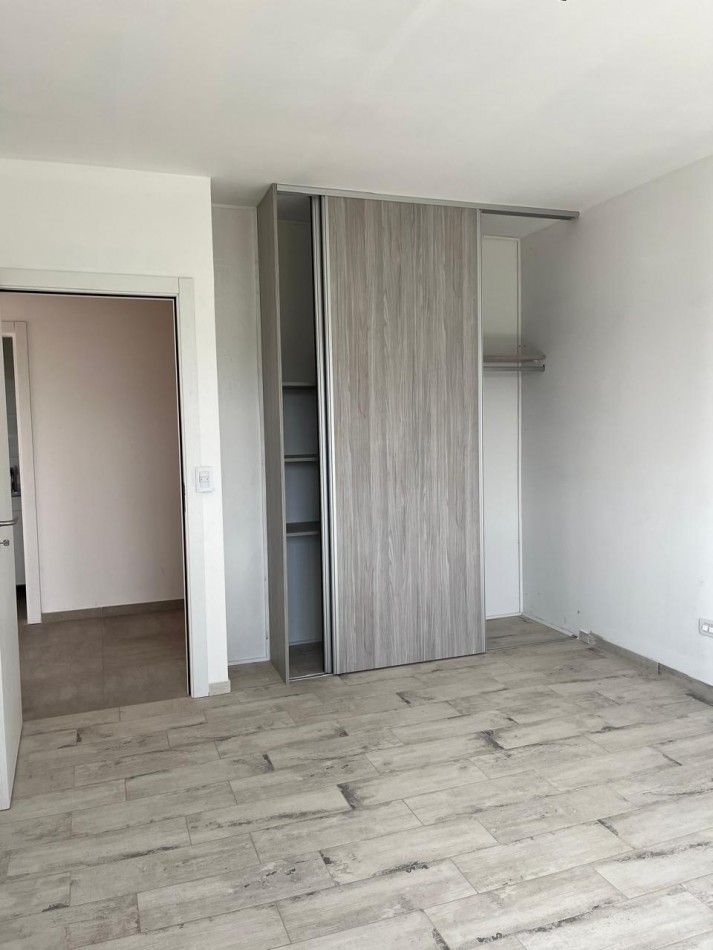 CASA 4 AMBIENTES DE 175 M2 APROX CON QUINCHO EN RUMENCO JOVEN VENDE Y PERMUTA