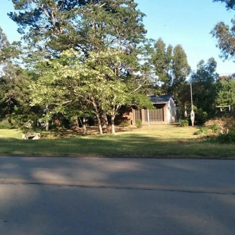 CASA 3 AMBIENTES CON PARQUE EN LA RESERVA FORESTAL ACANTILADOS (APTA CREDITO)