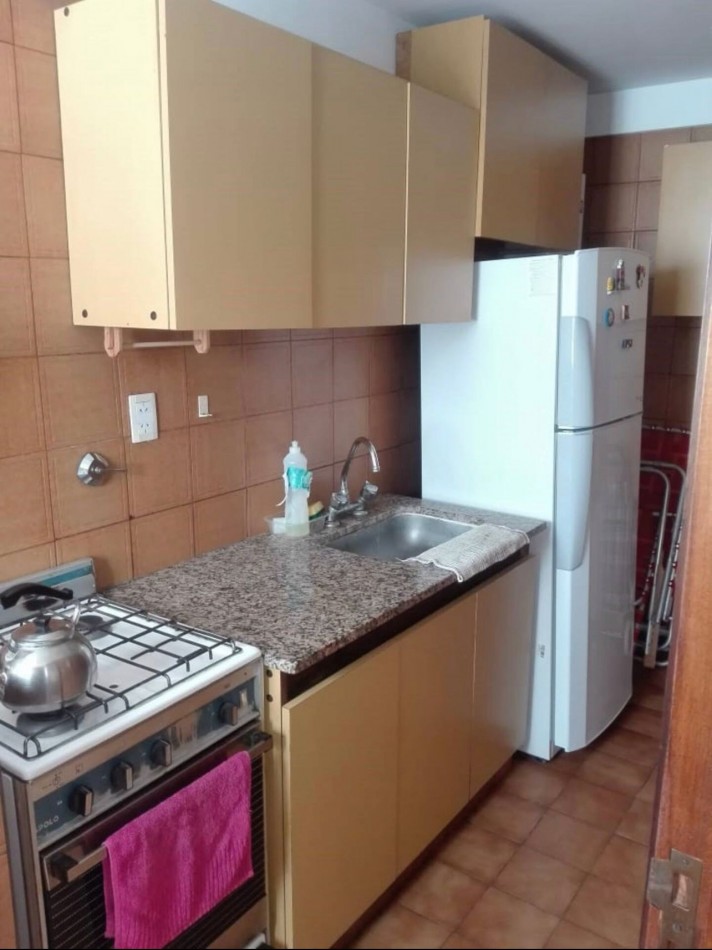 DEPARTAMENTO 2 AMB PARA 4 PERSONAS EN EL CENTRO DE MAR DEL PLATA SE ALQUILA POR DIA O TEMPORADA