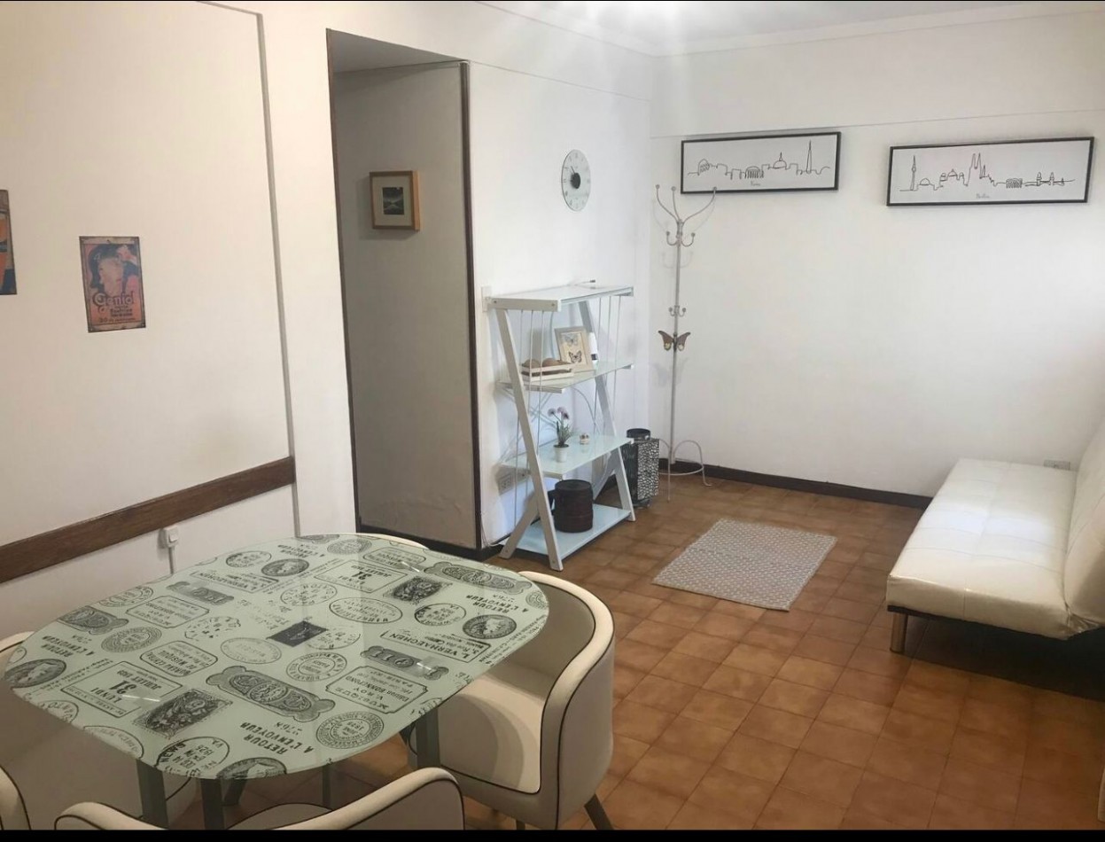 DEPARTAMENTO 2 AMB PARA 4 PERSONAS EN EL CENTRO DE MAR DEL PLATA SE ALQUILA POR DIA O TEMPORADA