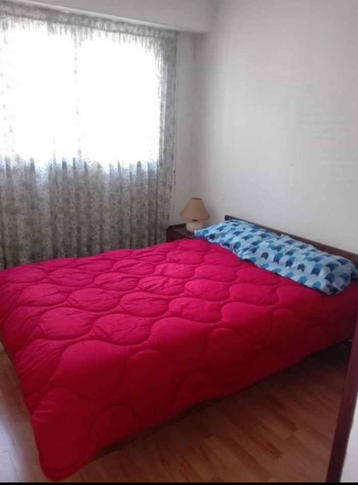 DEPARTAMENTO 2 AMB PARA 4 PERSONAS EN EL CENTRO DE MAR DEL PLATA SE ALQUILA POR DIA O TEMPORADA