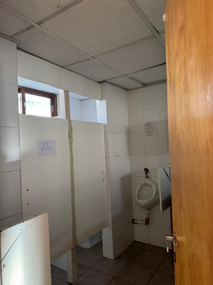 GALPON CONSTRUIDO SOBRE 3 LOTES, POSEE 539M2 TOTALES VENDE Y PERMUTA ( APTO CREDITO)