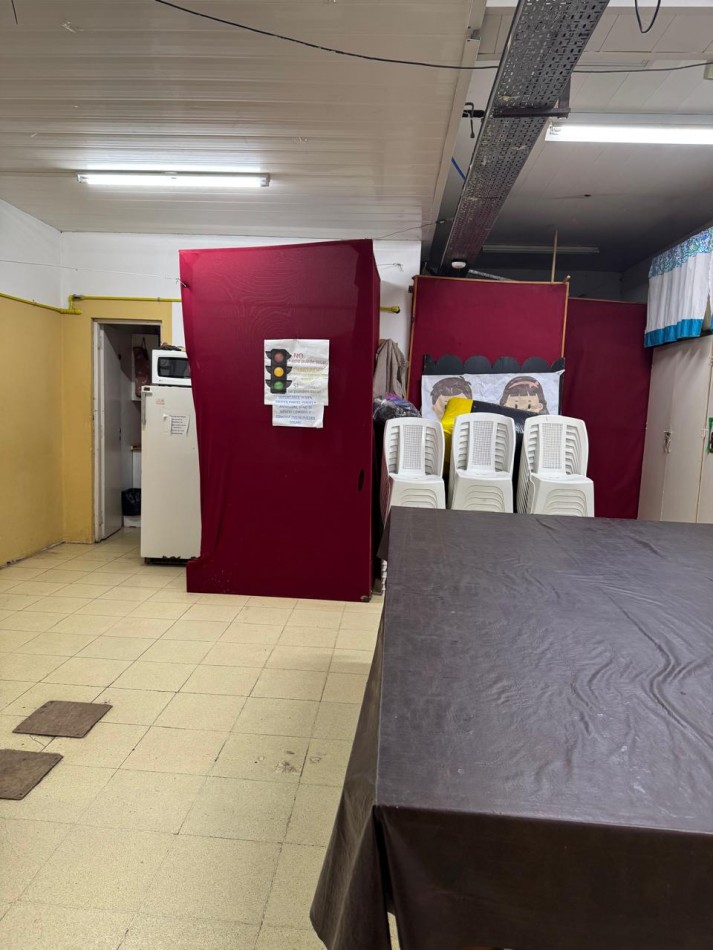 GALPON CONSTRUIDO SOBRE 3 LOTES, POSEE 539M2 TOTALES VENDE Y PERMUTA ( APTO CREDITO)