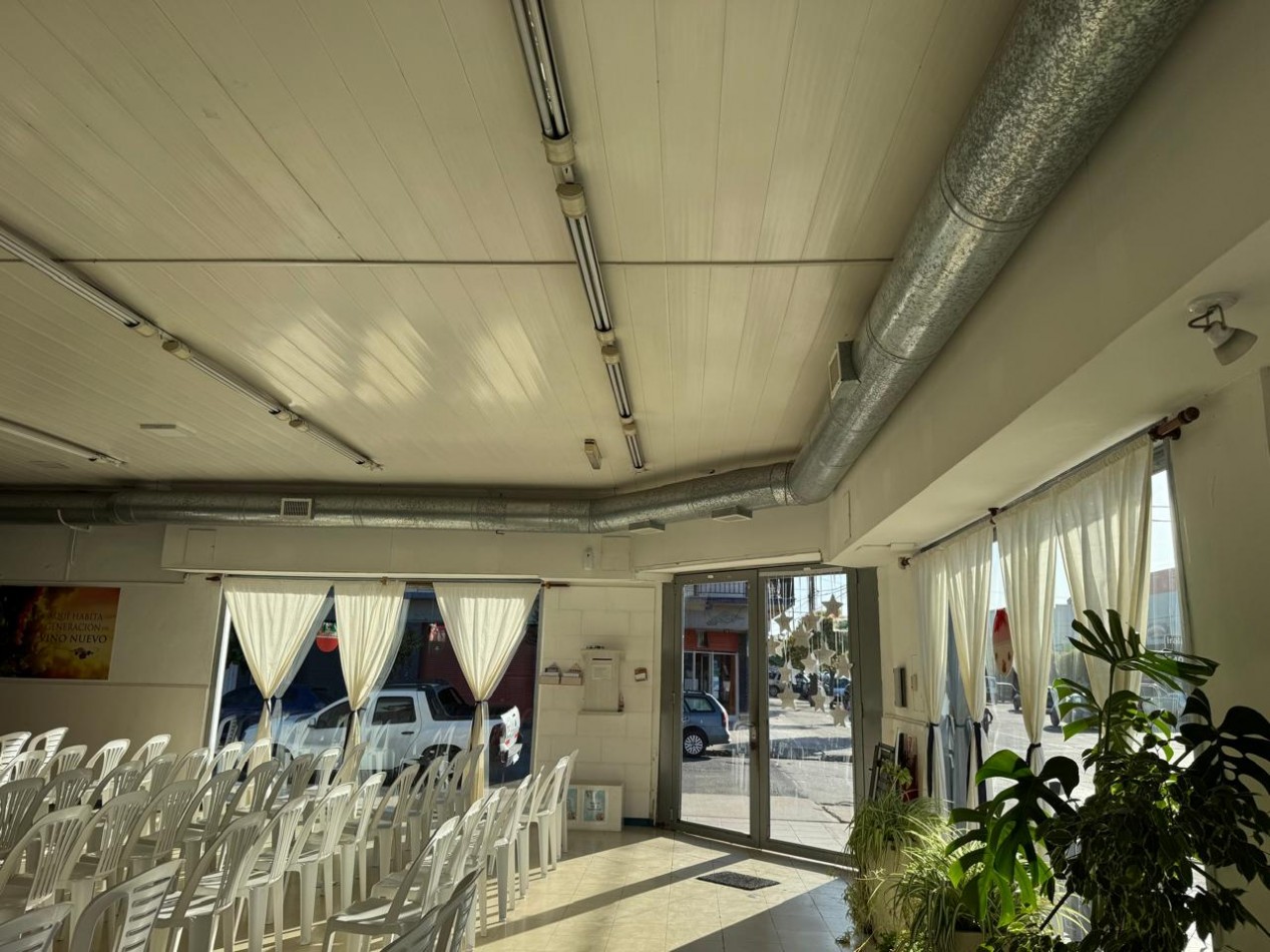 GALPON CONSTRUIDO SOBRE 3 LOTES, POSEE 539M2 TOTALES VENDE Y PERMUTA ( APTO CREDITO)