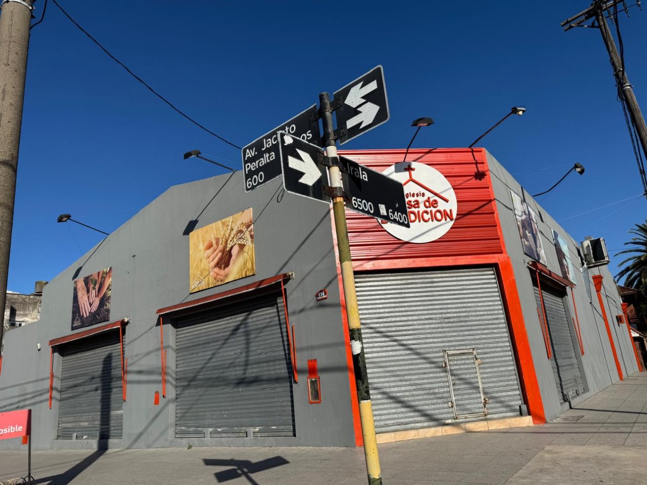 GALPON CONSTRUIDO SOBRE 3 LOTES, POSEE 539M2 TOTALES VENDE Y PERMUTA ( APTO CREDITO)