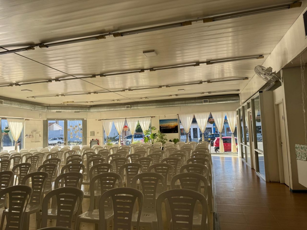 GALPON CONSTRUIDO SOBRE 3 LOTES, POSEE 539M2 TOTALES VENDE Y PERMUTA ( APTO CREDITO)