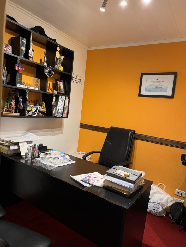 GALPON CONSTRUIDO SOBRE 3 LOTES, POSEE 539M2 TOTALES VENDE Y PERMUTA ( APTO CREDITO)