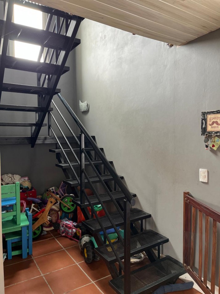 CASA DE 3 AMB CON PARQUE, SOBRE LOTE DE 400M2 EN SAN EDUARDO DEL MAR. APTO CREDITO