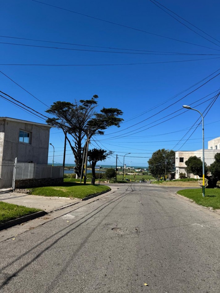 PH 4 AMB CON PARQUE, QUINCHO Y ESPACIO PARA VARIOS VEHICULOS. APTO CREDITO