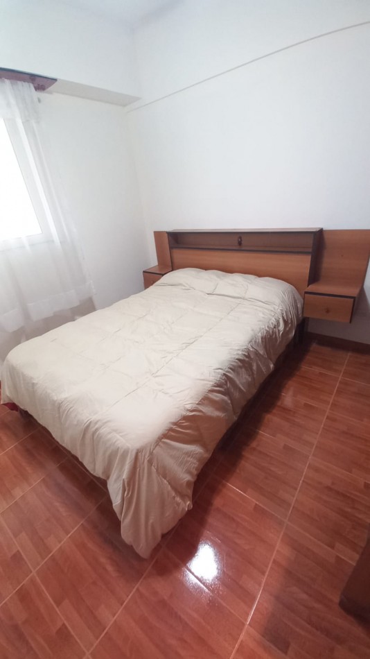 DEPARTAMENTO DE 2 AMBIENTES A LA CALLE CON BALCON CERRADO Y VISTA AL HOTEL PROVINCIAL 