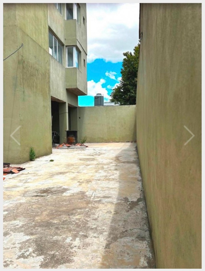 EDIFICIO ENTERO EN CALLE NECOCHEA Y CHILE