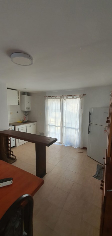 DUPLEX 3 AMBIENTES CON PARQUE Y ENTRADA PARA AUTO EN MIRAMAR. APTO CREDITO