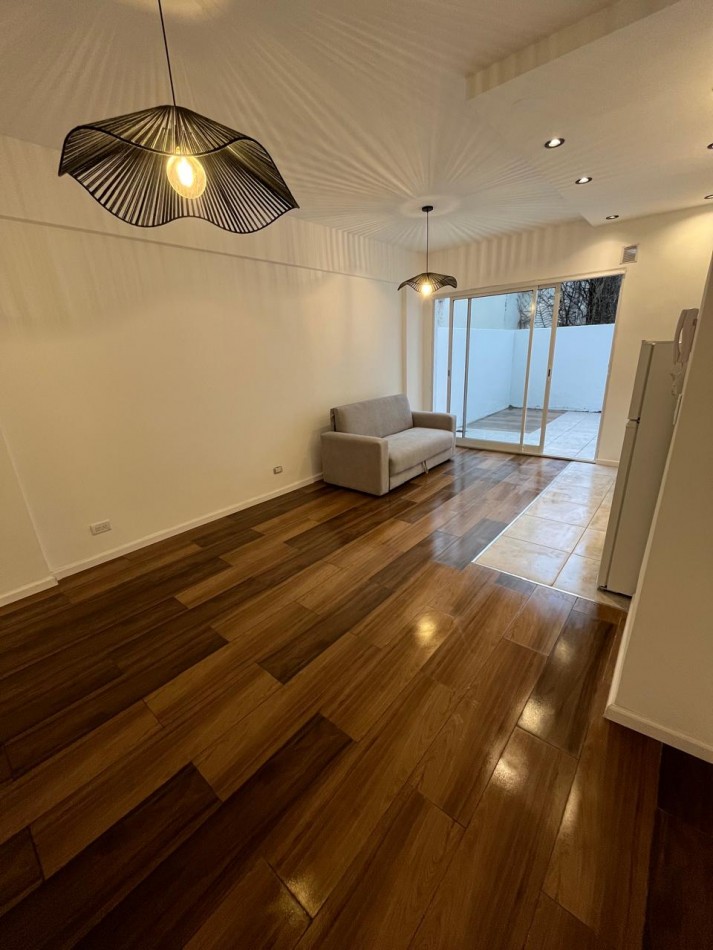 DEPARTAMENTO DE 1 AMBIENTE CON PATIO, A 100 METROS DE LA PLAYA EN ALDREY