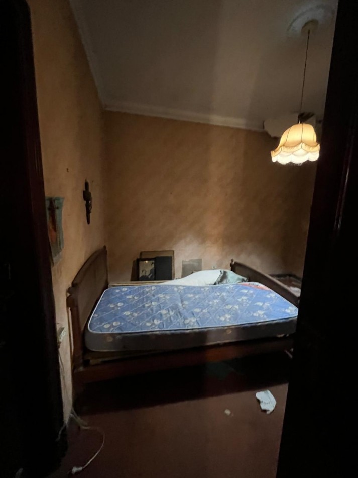 CHALET PARA RECICLAR EN LO MEJOR DEL BARRIO LA PERLA