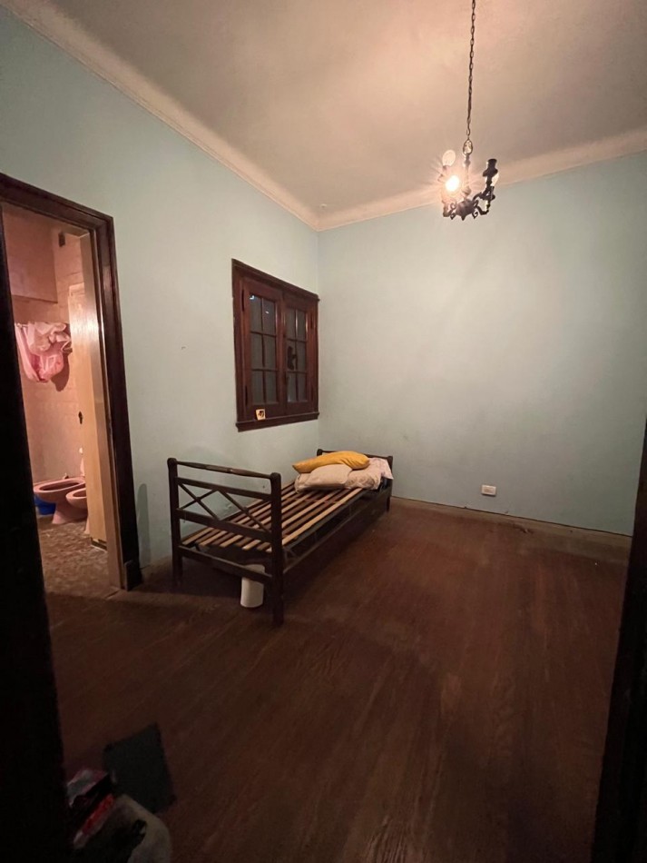 CHALET PARA RECICLAR EN LO MEJOR DEL BARRIO LA PERLA