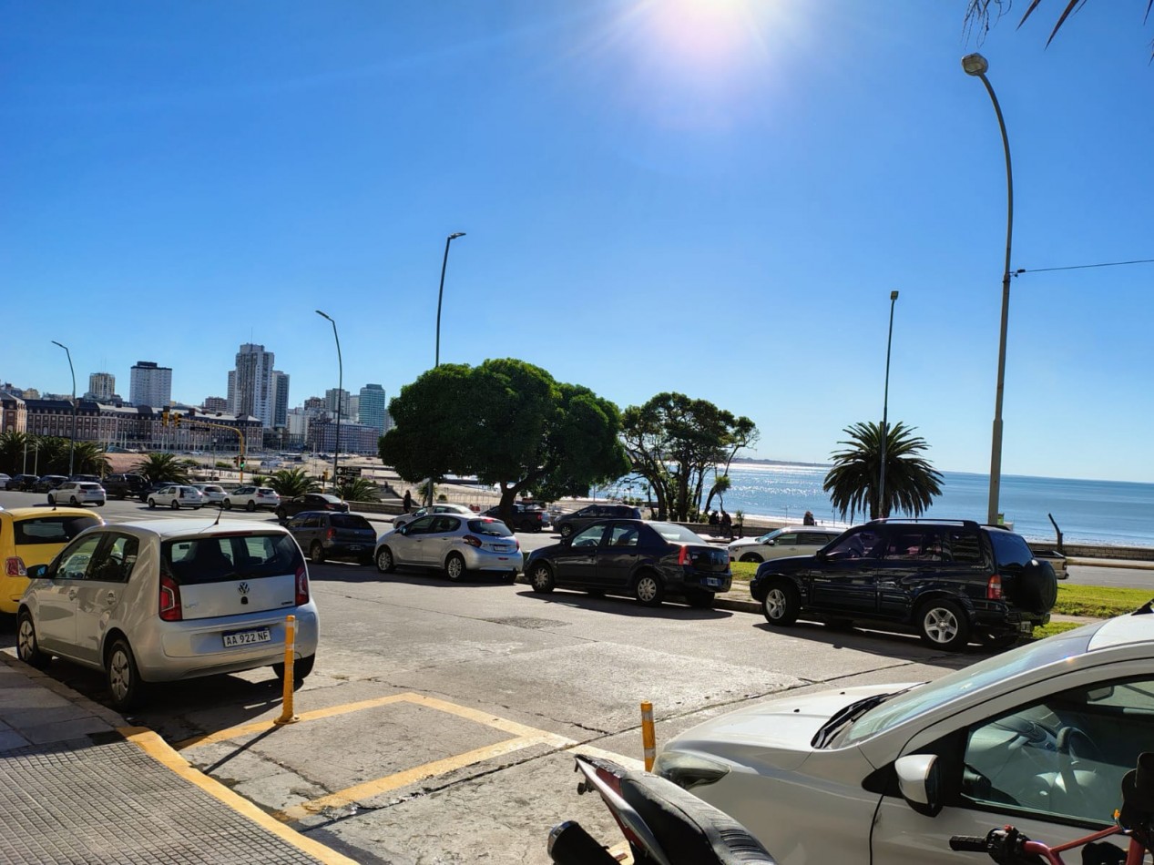 DEPARTAMENTO DE 2 AMB AL CONTRAFRENTE CON LAVADERO EN GUEMES . APTO CREDITO