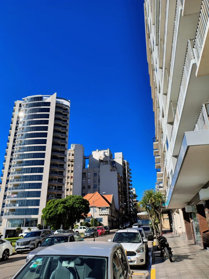 DEPARTAMENTO DE 2 AMB AL CONTRAFRENTE CON LAVADERO EN GUEMES . APTO CREDITO