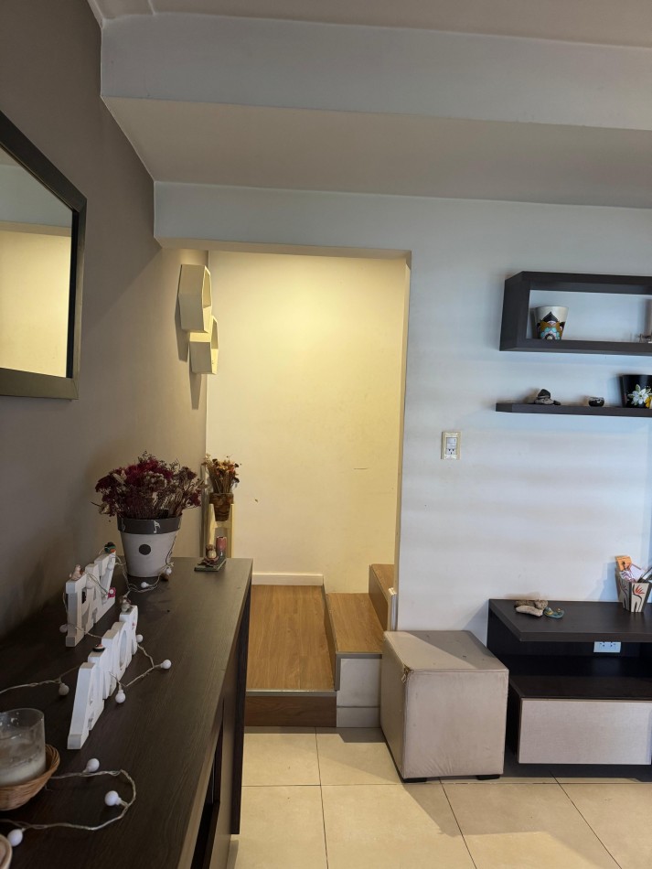 HERMOSA CASA DE 5 AMB CON PATIO, QUINCHO Y COCHERA DOBLE EN EL BARRIO MUNDIALISTA. APTO CREDITO