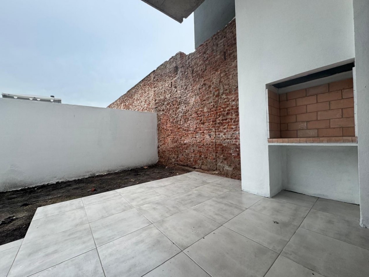 DEPARTAMENTO 2 AMB AL CONTRAFRENTE CON PATIO Y PARRILLA, A ESTRENAR, EN LA PERLA NORTE