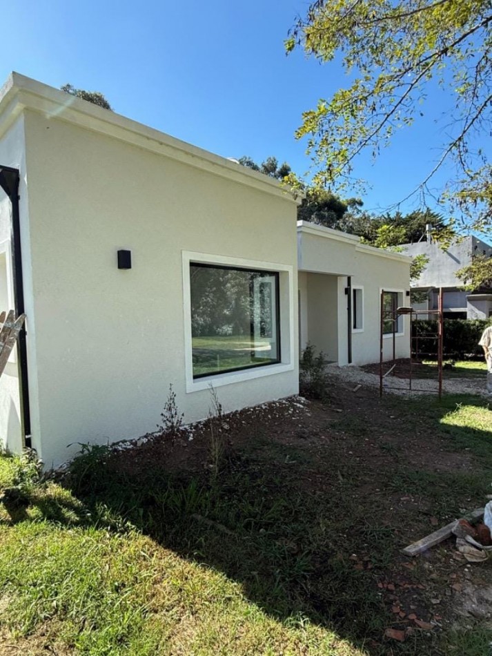 CASA 3 AMB A ESTRENAR CON PILETA Y PARQUE A 6 CUADRAS DEL MAR, EN BARRANCAS DE SAN BENITO, COUNTRY CLUB