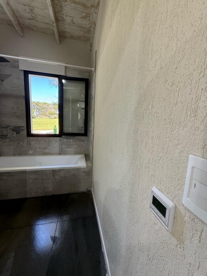 CASA 3 AMB A ESTRENAR CON PILETA Y PARQUE A 6 CUADRAS DEL MAR, EN BARRANCAS DE SAN BENITO, COUNTRY CLUB