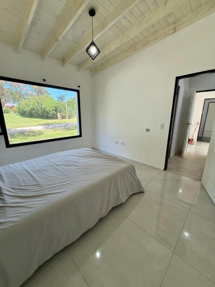 CASA 3 AMB A ESTRENAR CON PILETA Y PARQUE A 6 CUADRAS DEL MAR, EN BARRANCAS DE SAN BENITO, COUNTRY CLUB