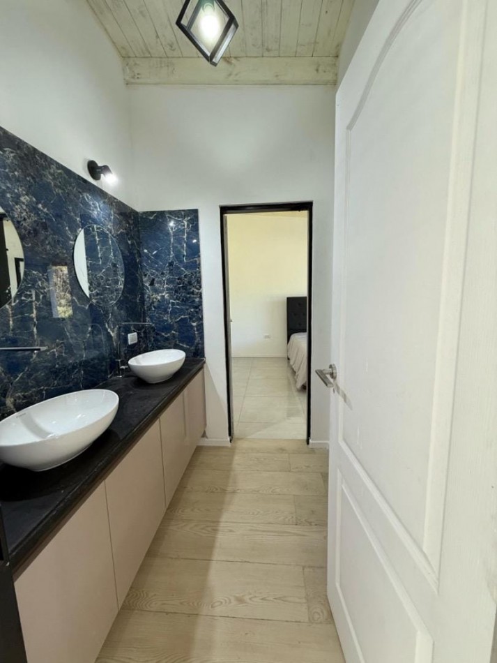 CASA 3 AMB A ESTRENAR CON PILETA Y PARQUE A 6 CUADRAS DEL MAR, EN BARRANCAS DE SAN BENITO, COUNTRY CLUB