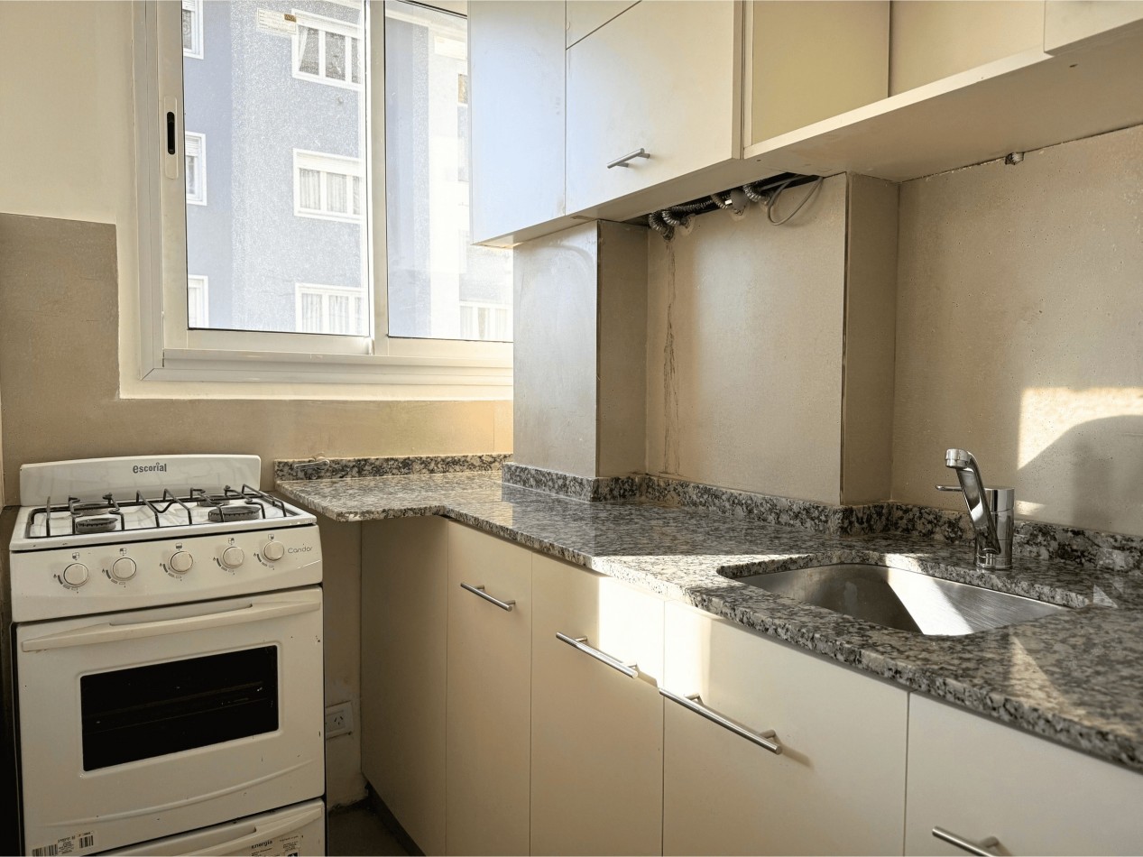 DEPARTAMENTO 2 AMBIENTES A LA CALLE EN ALDREY