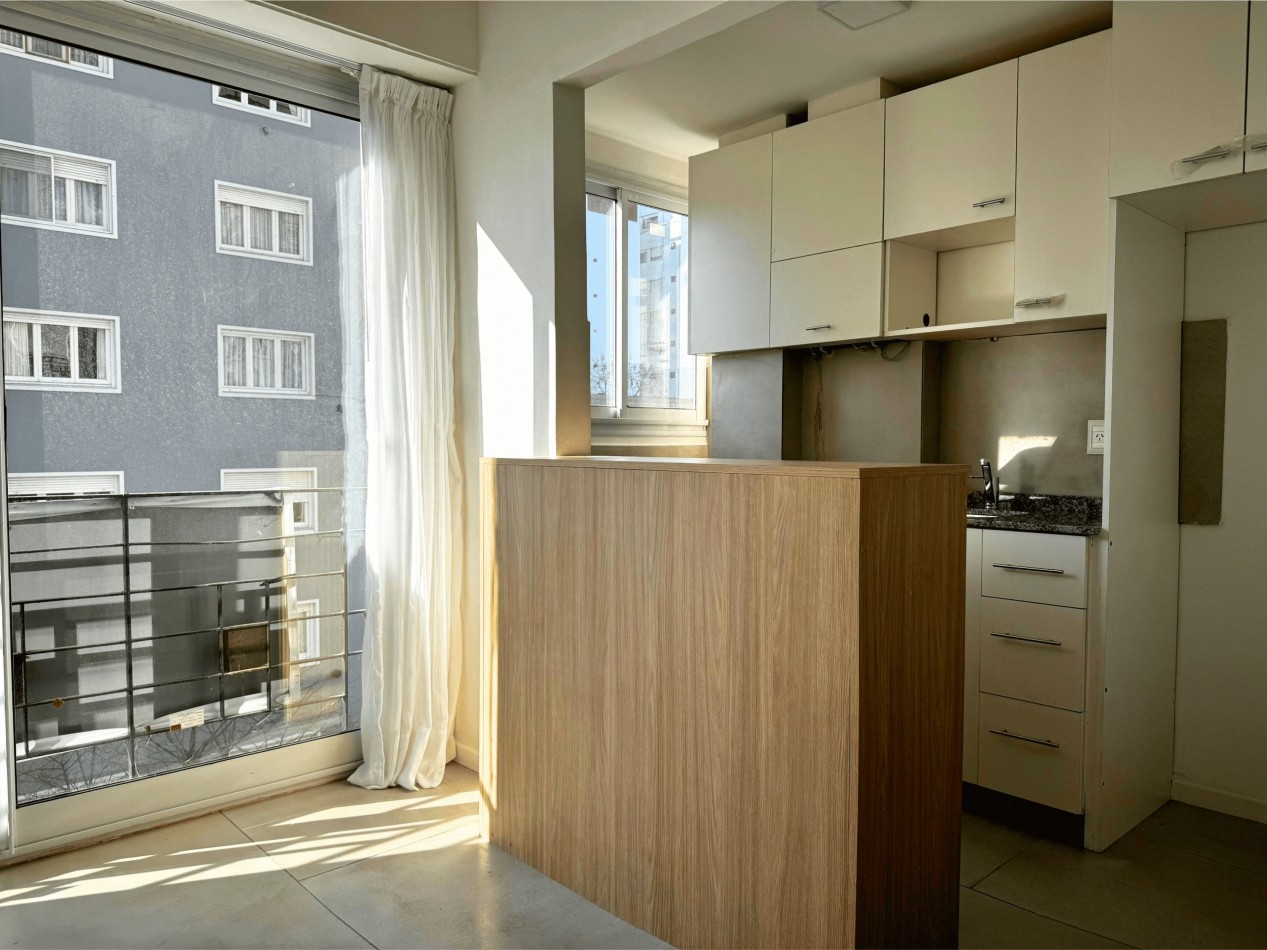 DEPARTAMENTO 2 AMBIENTES A LA CALLE EN ALDREY