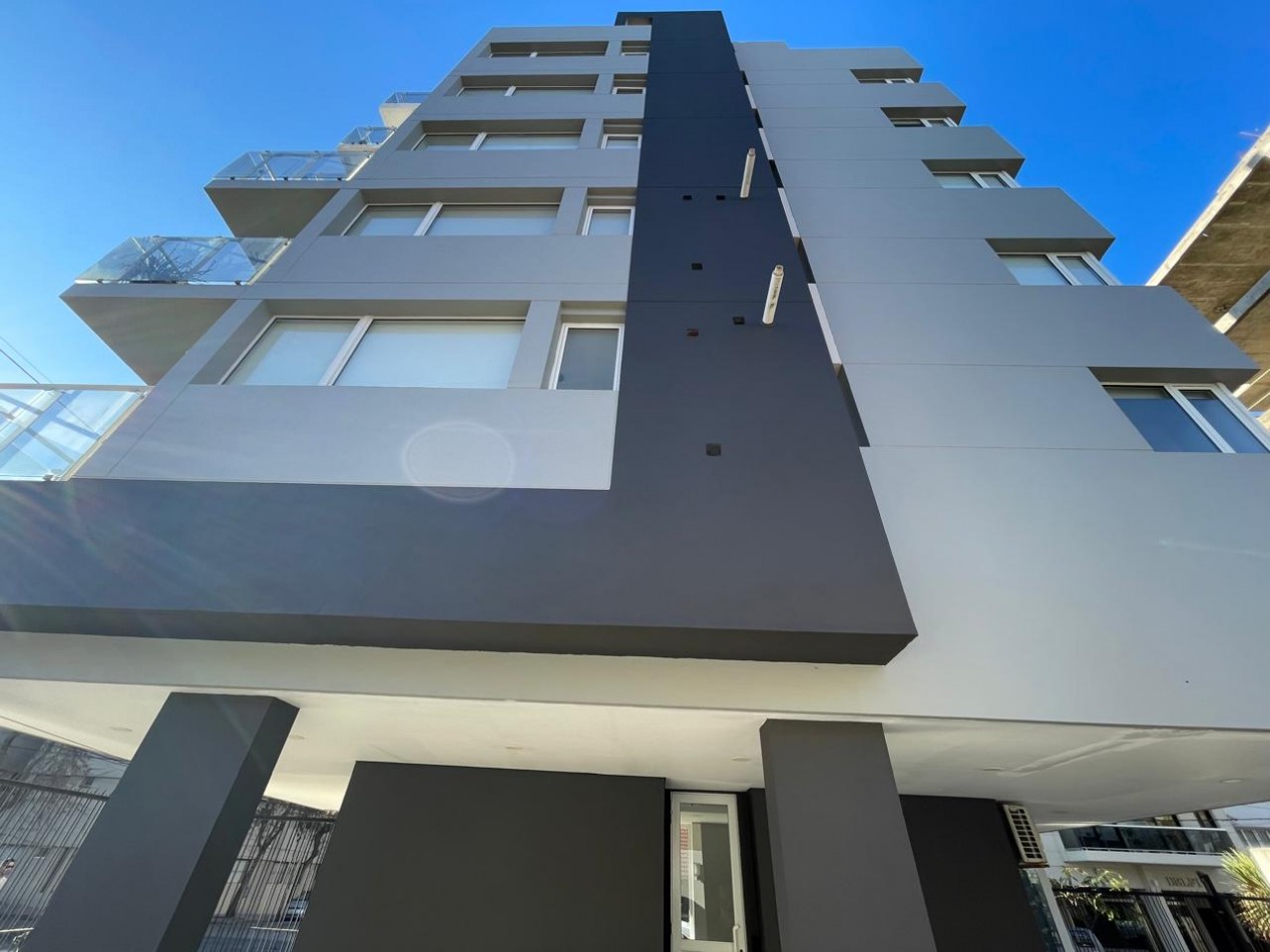 PISO 3 AMB CON 2 COCHERAS, BAULERA Y QUINCHO EN ALDREY. APTO CREDITO. VENDE, PERMUTA Y FINANCIA