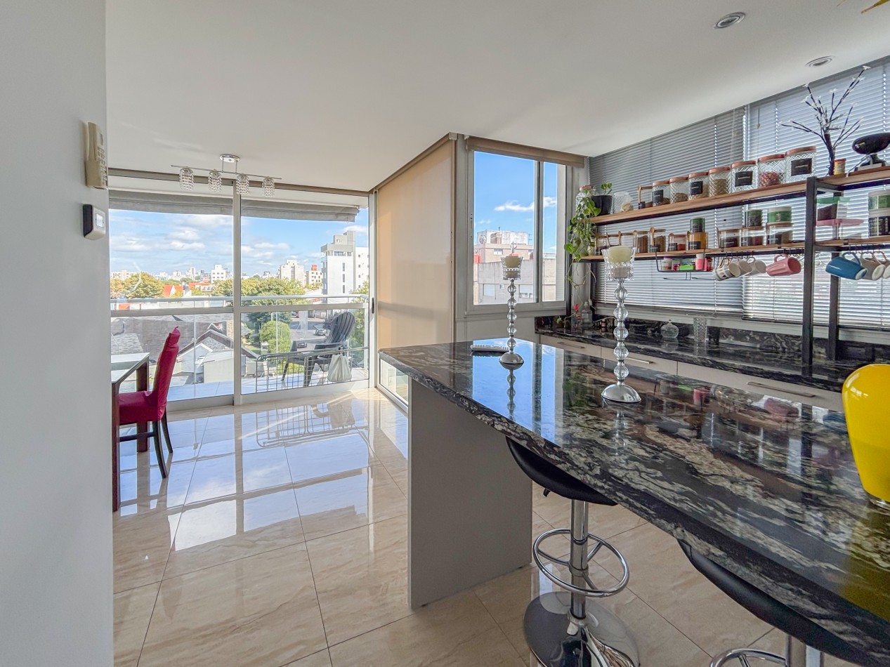 PISO 3 AMB CON 2 COCHERAS, BAULERA Y QUINCHO EN ALDREY. APTO CREDITO. VENDE, PERMUTA Y FINANCIA