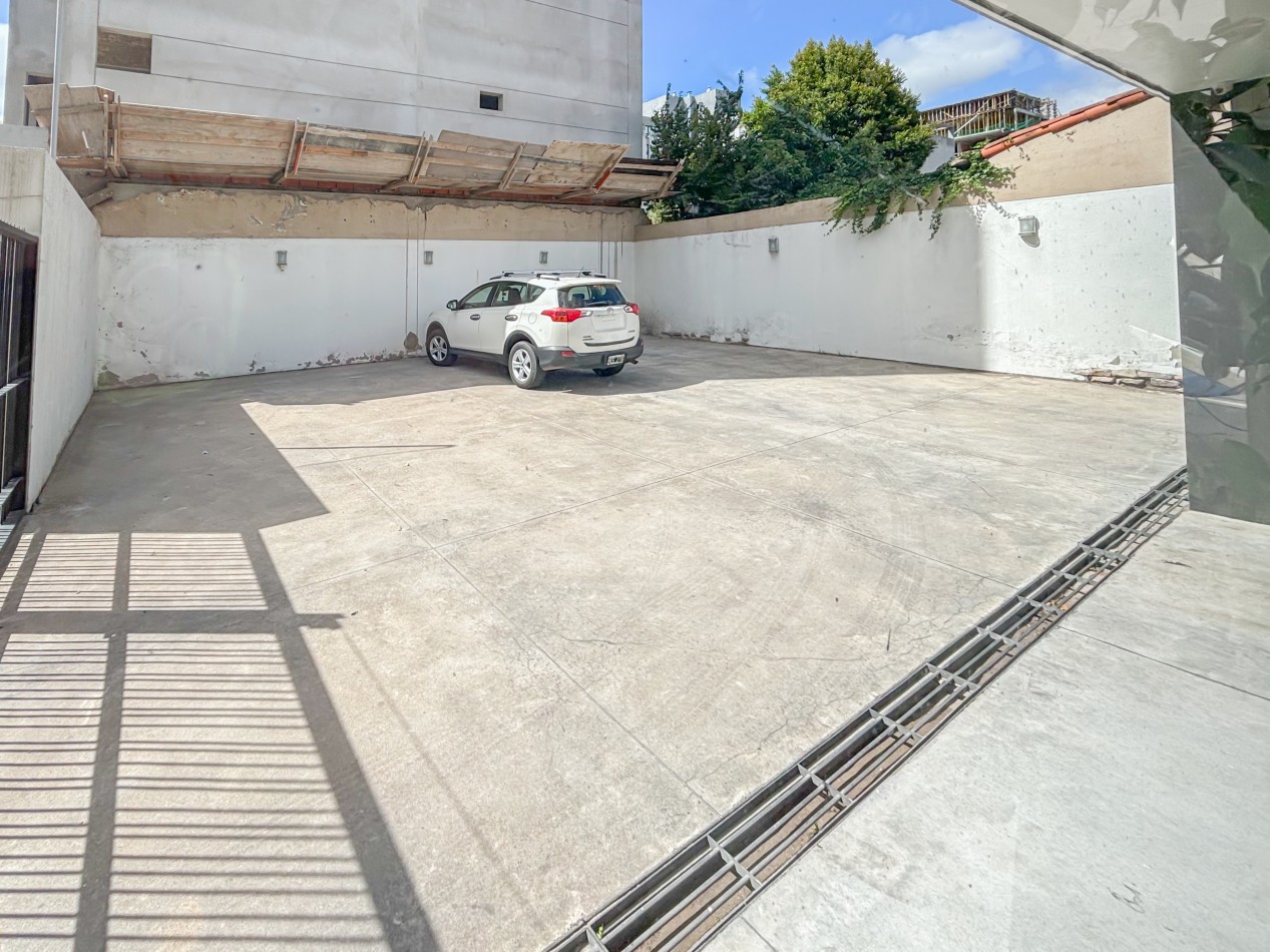 PISO 3 AMB CON 2 COCHERAS, BAULERA Y QUINCHO EN ALDREY. APTO CREDITO. VENDE, PERMUTA Y FINANCIA