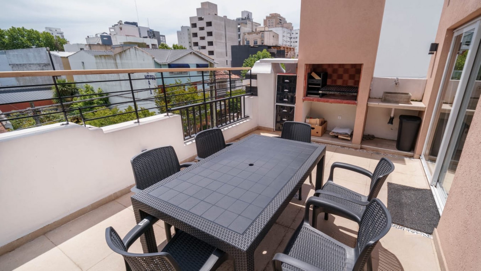 DUPLEX 4 AMBIENTES A ESTRENAR CON COCHERA, BAULERA, TERRAZA CON PARRILLA, SIN EXPENSAS EN ALDREY. APTO CREDITO