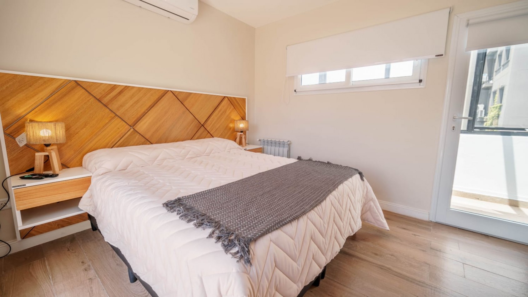 DUPLEX 4 AMBIENTES A ESTRENAR CON COCHERA, BAULERA, TERRAZA CON PARRILLA, SIN EXPENSAS EN ALDREY. APTO CREDITO