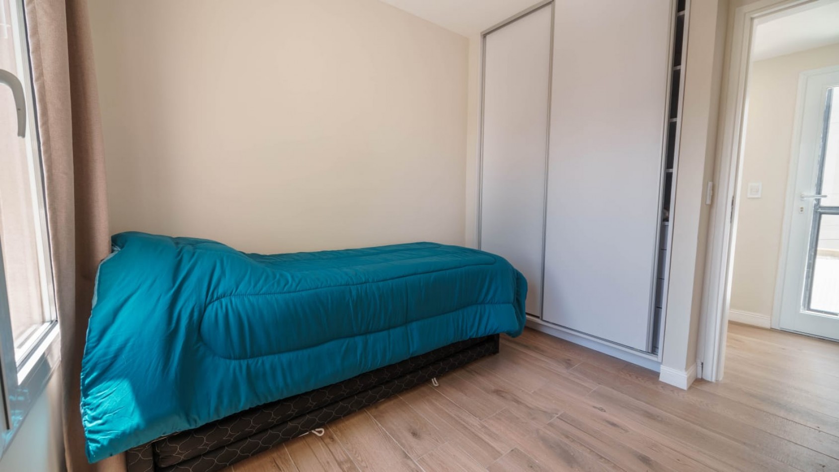 DUPLEX 4 AMBIENTES A ESTRENAR CON COCHERA, BAULERA, TERRAZA CON PARRILLA, SIN EXPENSAS EN ALDREY. APTO CREDITO