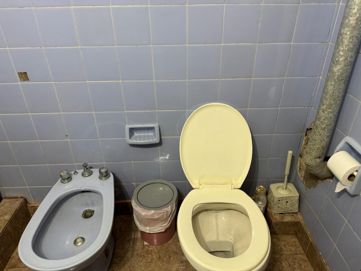 DOS CASAS DE 3 AMBIENTES MAS UN GALPON EN EL BARRIO LAS AVENIDAS. APTO CREDITO