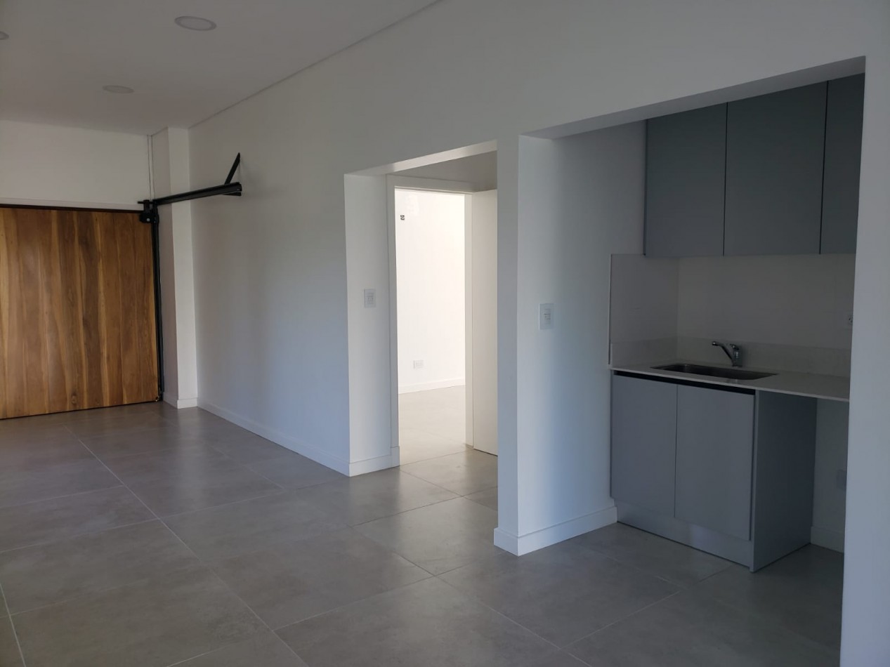 CHALET DE 4 AMBIENTES DE CATEGORIA EN RUMENCO JOVEN A ESTRENAR, VENDE Y PERMUTA