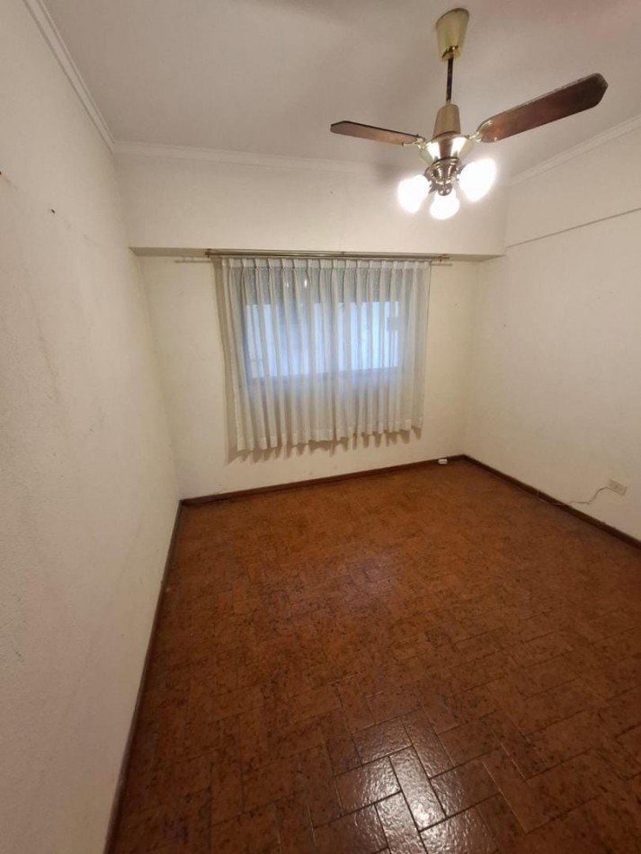 DEPARTAMENTO 2 AMB CON BALCON A LA CALLE EN ALDREY, A 300 MTS. DE LA PLAYA. APTO CREDITO