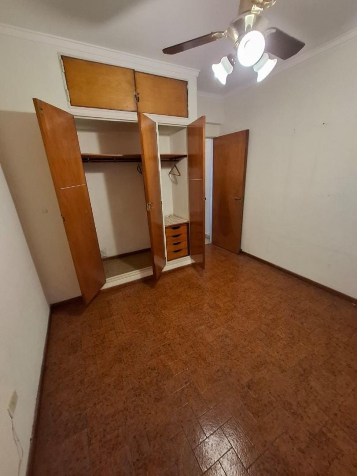 DEPARTAMENTO 2 AMB CON BALCON A LA CALLE EN ALDREY, A 300 MTS. DE LA PLAYA. APTO CREDITO