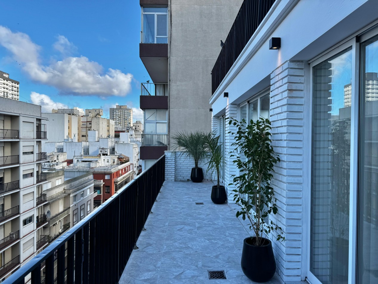 DEPARTAMENTO 4 AMBIENTES EXTERNO CON BALCON TERRAZA, A 250 MTS. DE LA PLAYA PUNTA IGLESIAS