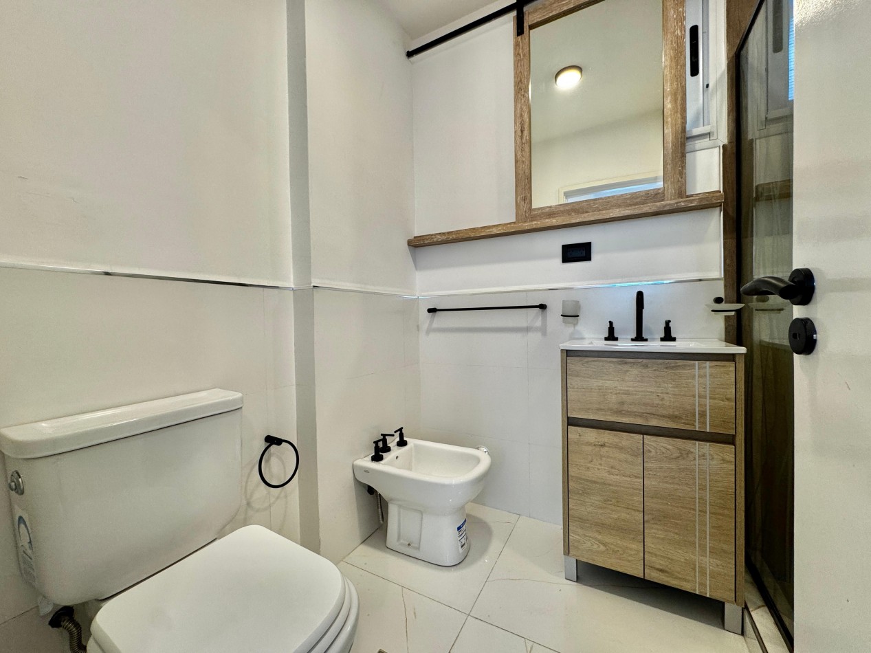 DEPARTAMENTO 4 AMBIENTES EXTERNO CON BALCON TERRAZA, A 250 MTS. DE LA PLAYA PUNTA IGLESIAS
