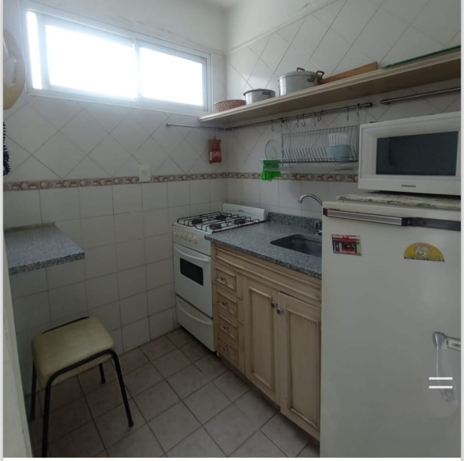 DEPARTAMENTO DE 2 AMBIENTES A LA CALLE CON BALCON SALIENTE EN ALDREY