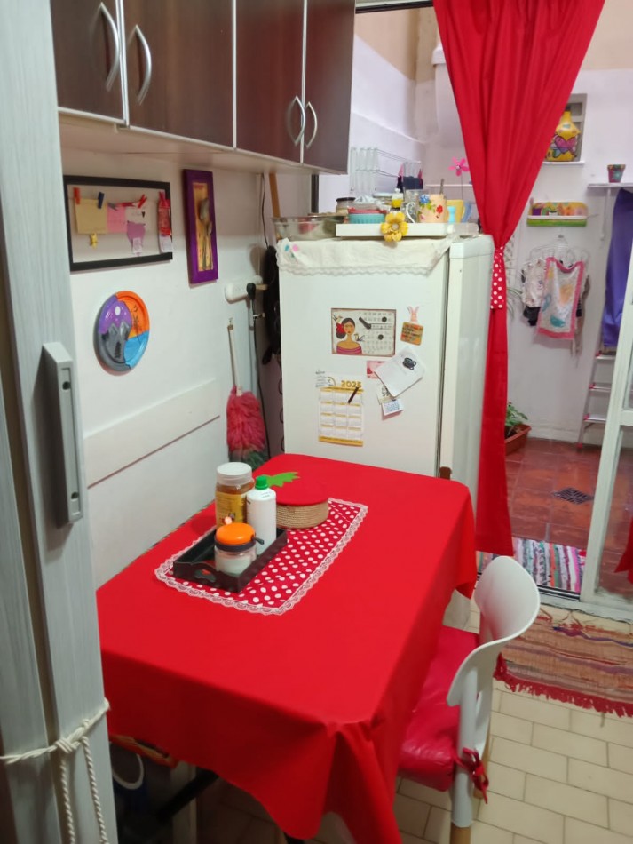 DEPARTAMENTO DE 1 AMBIENTE CON PATIO VENDE O PERMUTA. APTO CREDITO